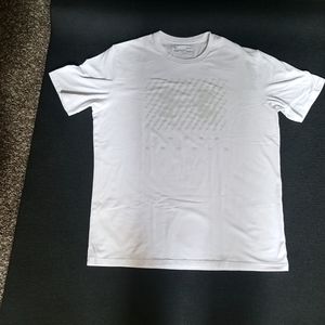 💥Under armour mens L white t shirt silver logo